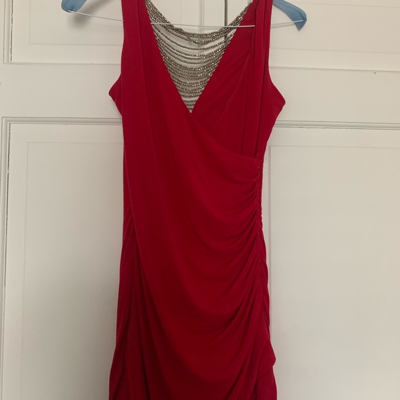 Red dress - Picture 2 of 4